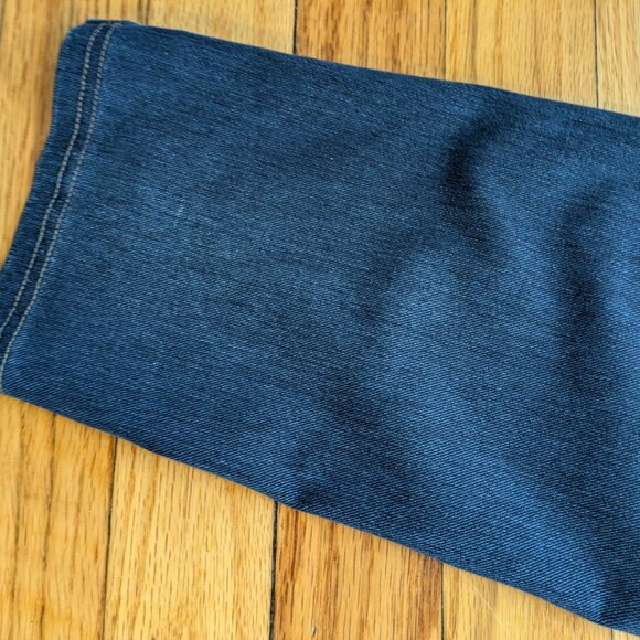 Halara Magic High Waisted Button Zipper Multiple Pockets Straight Leg Jeans - Picture 3 of 12